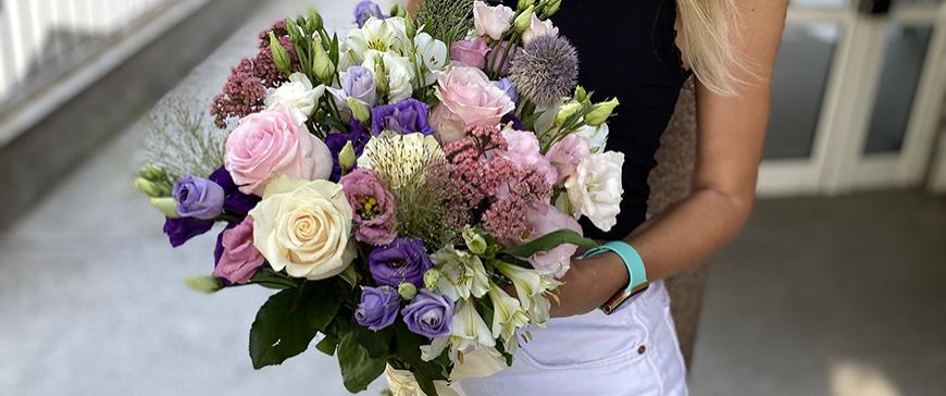 Доставка цветов Алматы 24/7