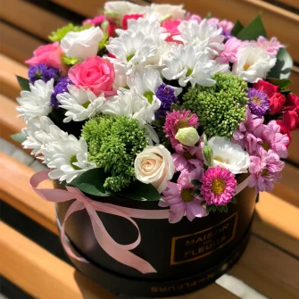 Микс цветы в коробке